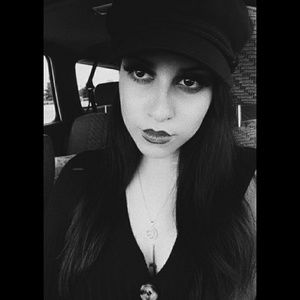 Meet your Posher, Alex